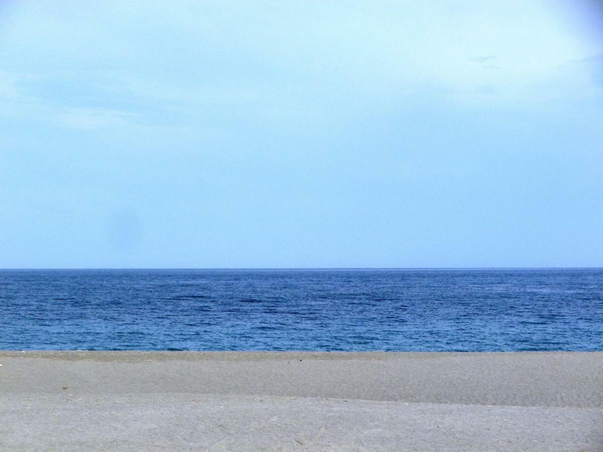 Pietre Nere Aparthotel Giardini-Naxos Buitenkant foto